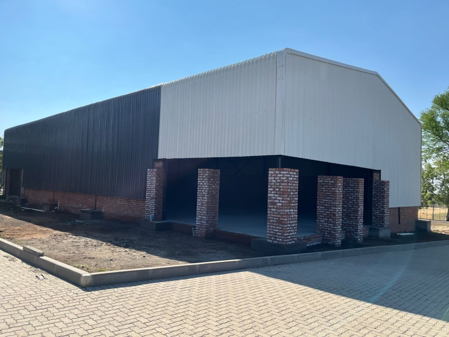 To Let commercial Property for Rent in Tredenham Free State